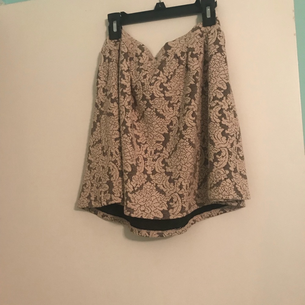 lace skirt